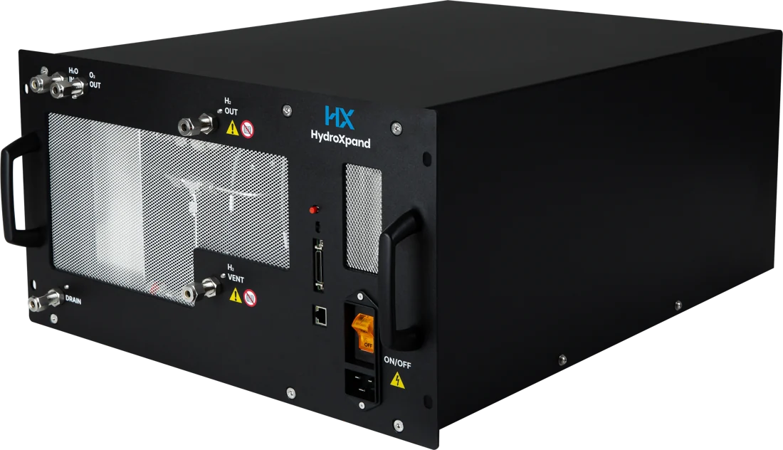 HXB-V1 in perspective: a black 6U rack case with a handle on each side of the front